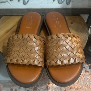 Joie Brown Woven Slide Sandals
Like new